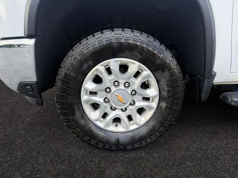 Used 2024 Chevrolet Silverado 2500 LTZ w/ LTZ Convenience Package AWD/4WD image 14