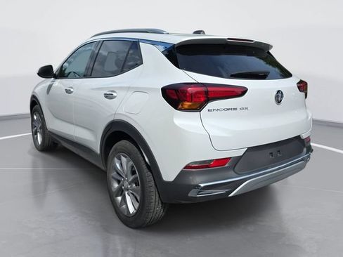 Used 2023 Buick Encore GX Essence w/ Experience Buick Package FWD image 6