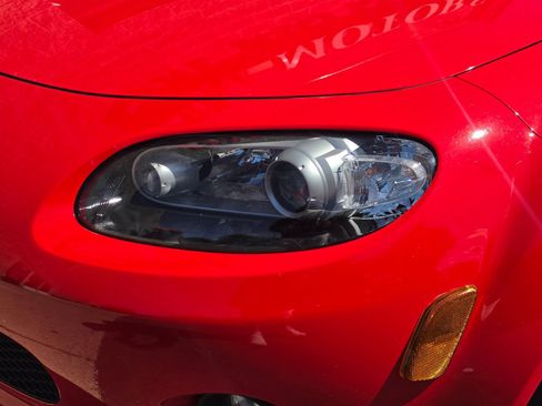 Used 2008 MAZDA MX-5 Miata Touring RWD image 3