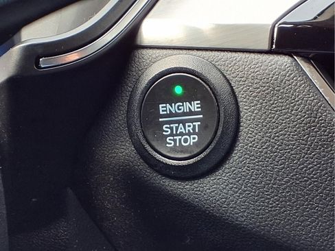 Used 2021 Ford Escape Titanium w/ Class II Trailer Tow Package image 23