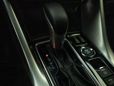 Used 2024 Mitsubishi Eclipse Cross SE image 21