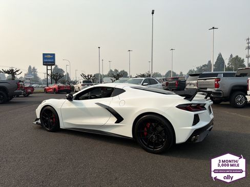 Used 2020 Chevrolet Corvette Stingray Coupe w/ Battery Protection Package RWD image 4