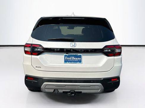 Certified 2023 Honda Pilot EX-L image 6