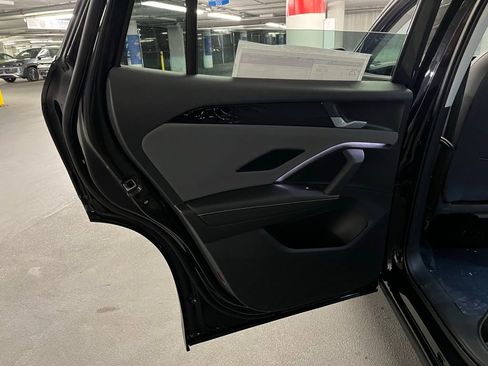 New 2026 Volkswagen Tiguan SE image 22