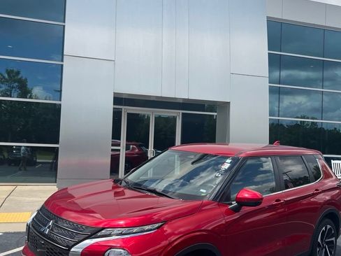 Used 2024 Mitsubishi Outlander SE FWD image 5