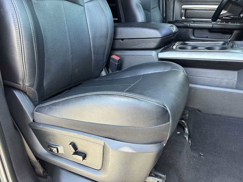 Used 2018 RAM 2500 Laramie w/ Sport Appearance Group image 18