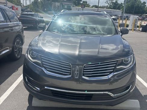 Used 2018 Lincoln MKX Reserve w/ Driver Assistance Package image 2