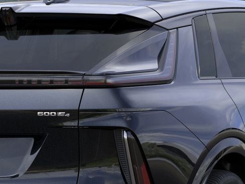 New 2025 Cadillac Lyriq Sport image 11