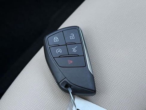 Used 2025 Buick Enclave Preferred w/ Super Cruise Package image 37