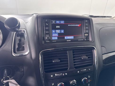 Used 2017 Dodge Grand Caravan SE w/ Power Window Group image 15