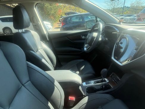 Used 2023 Subaru Ascent Touring AWD/4WD image 6