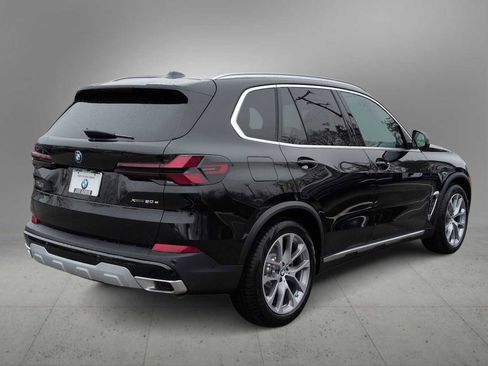 New 2026 BMW X5 xDrive50e w/ Executive Package AWD/4WD image 8