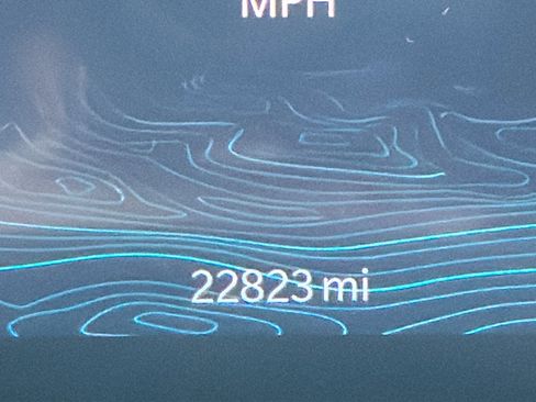 Used 2022 Jeep Grand Cherokee Overland w/ Advanced Protech Group III image 38