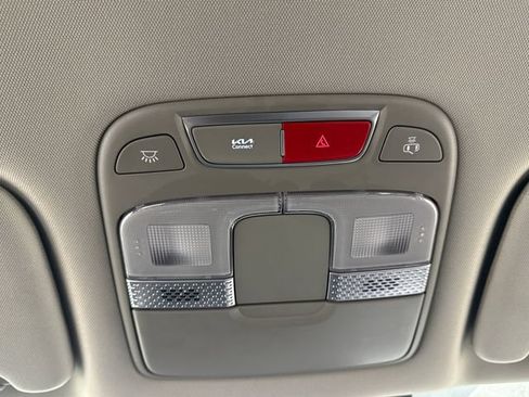 Used 2024 Kia Telluride S AWD/4WD image 47