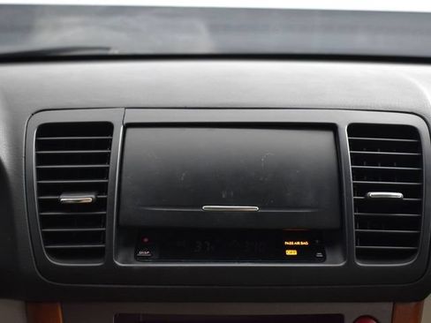 Used 2005 Subaru Outback 2.5i AWD/4WD image 14