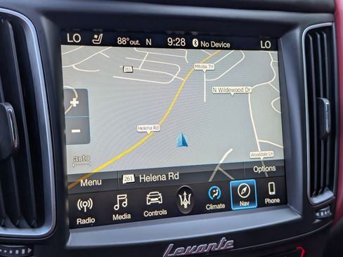 Used 2017 Maserati Levante S AWD/4WD image 32