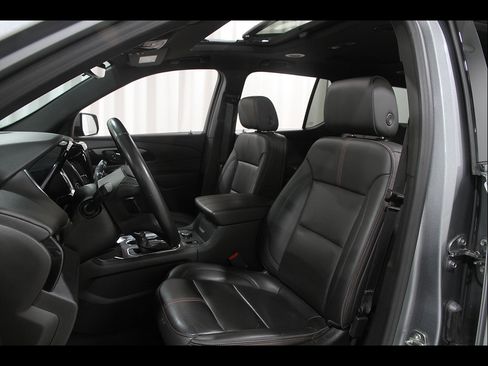 Certified 2023 Chevrolet Traverse RS w/ LPO, Floor Liner Package AWD/4WD image 5