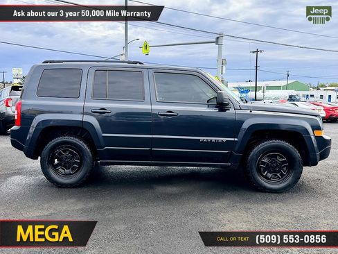 Used 2015 Jeep Patriot Sport w/ Power Value Group AWD/4WD image 13