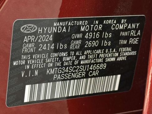 Used 2025 Genesis G70 2.5T w/ Sport Prestige Package image 37