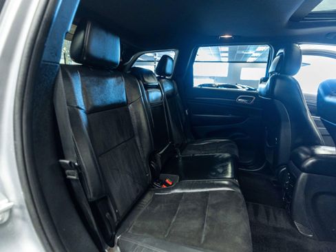 Used 2015 Jeep Grand Cherokee Altitude AWD/4WD image 13