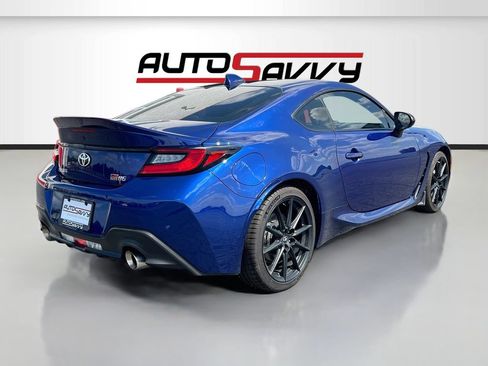 Used 2025 Toyota GR86 Premium RWD image 7