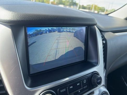 Used 2019 GMC Yukon XL SLE w/ SLE Value Package image 15