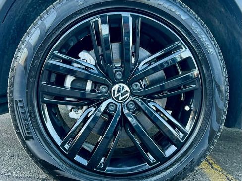 Used 2022 Volkswagen Tiguan SE R-Line AWD/4WD image 35