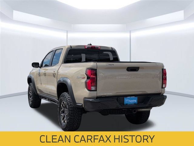 Used 2024 Chevrolet Colorado ZR2 w/ ZR2 Convenience Package III AWD/4WD image 3