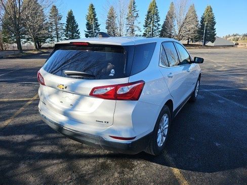 Used 2019 Chevrolet Equinox LT w/ Driver Convenience Package image 6