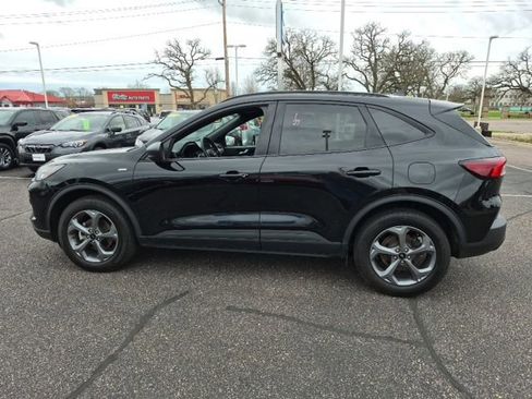 Used 2025 Ford Escape ST-Line image 4