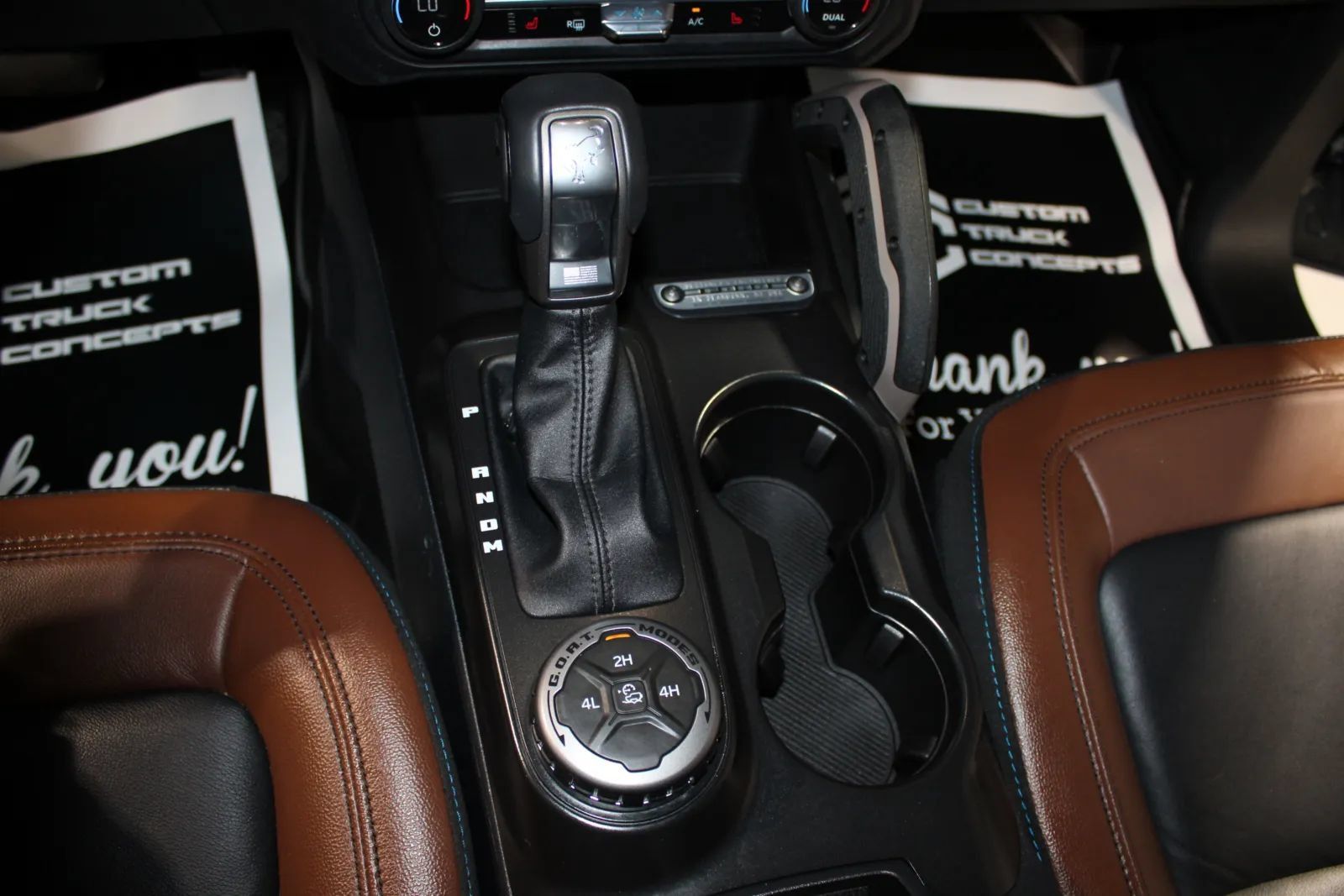 Used 2024 Ford Bronco Outer Banks AWD/4WD image 37