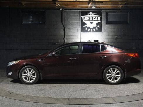 Used 2013 Kia Optima LX image 2