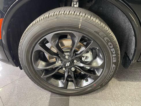 Used 2025 Dodge Durango GT w/ Blacktop Package image 17