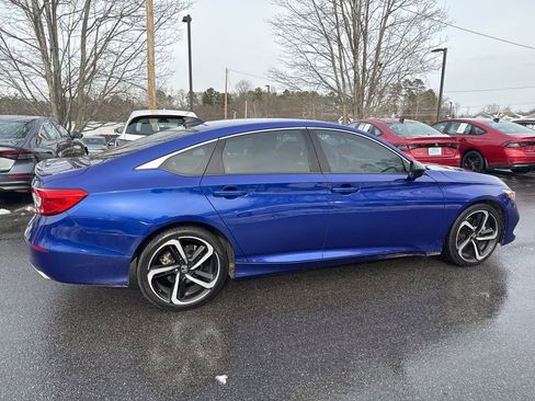 Used 2022 Honda Accord Sport image 9