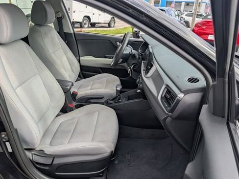 Used 2023 Kia Rio S image 18