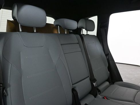 New 2026 Mercedes-Benz GLB 250 image 21