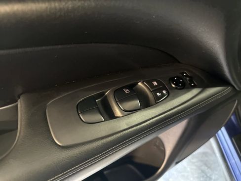 Used 2020 Nissan Pathfinder S image 15