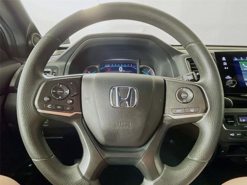 Used 2022 Honda Pilot Sport image 17
