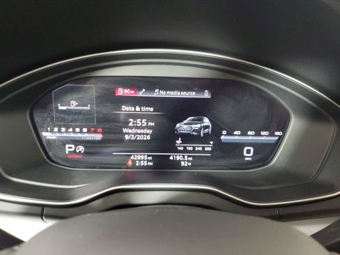 Used 2025 Audi Q5 2.0T Premium AWD/4WD image 27