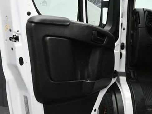 Used 2023 RAM ProMaster 2500 FWD image 13