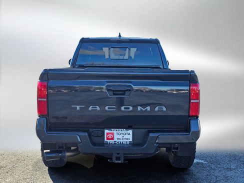 Used 2024 Toyota Tacoma TRD Sport w/ TRD Sport Premium Package image 4