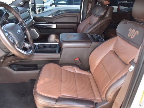 Used 2024 Ford F250 King Ranch w/ Chrome Package image 9