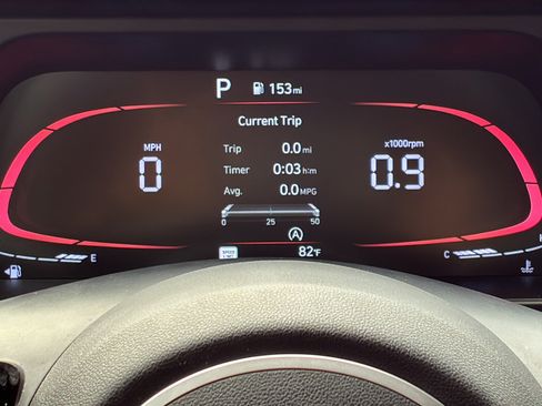 Used 2025 Hyundai Elantra SE FWD image 24
