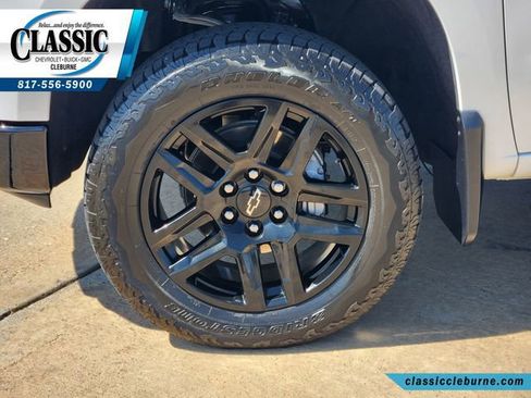 Used 2024 Chevrolet Silverado 1500 LT Trail Boss w/ LT Trail Boss Premium Package image 26