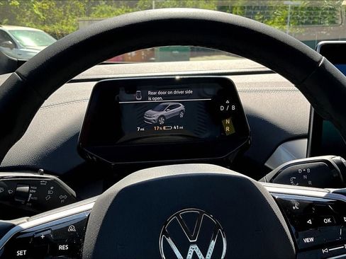 New 2025 Volkswagen ID.4 Pro S Plus AWD/4WD image 24