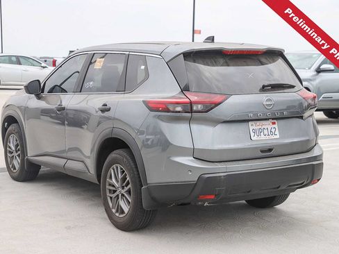Used 2025 Nissan Rogue S FWD image 8