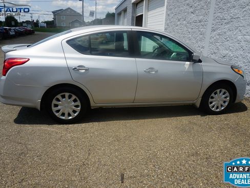 Used 2016 Nissan Versa SV w/ Fog Lights Package FWD image 12