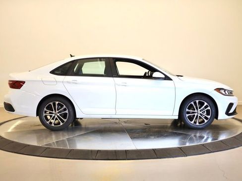 New 2026 Volkswagen Jetta Sport image 2