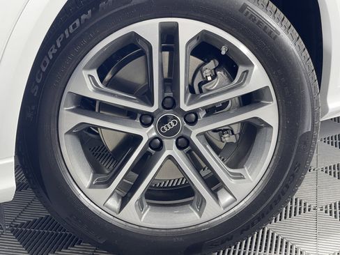 Used 2025 Audi Q5 Premium Plus w/ Premium Plus image 7