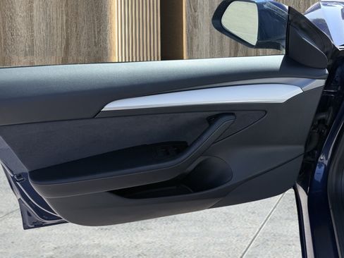 Used 2022 Tesla Model 3 Standard Range RWD image 14